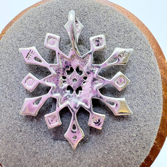 VTG Sterling Silver 925 Illusion Stone Snowflake Pendant Size 0.75" Length - Picture 5 of 10
